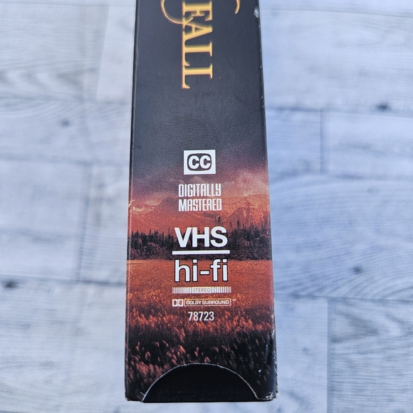 Legends of the Fall VHS Brad Pitt Anthony Hopkins Rated R Western Drama - Picture 5 of 7